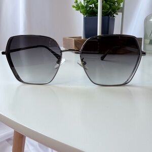 Hexagonal Oversized Sunglasses - Black Frames, Gray Gradient Lenses